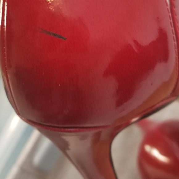 Enzo Angioloni red heels Size 9 - Picture 6 of 14